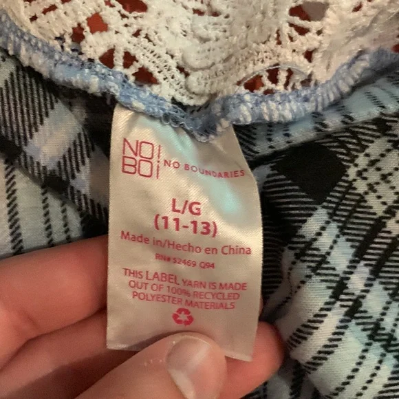 No Boundaries Top Size Large - Picture 3 of 3